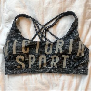Victoria’s Secret / Victoria Sport Sports Bra